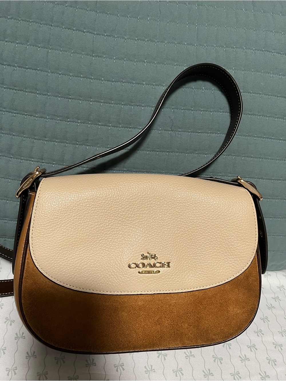Coach Two-Tone Cream and Tan Suede & Leather Crossbody - Picture 3 of 16
